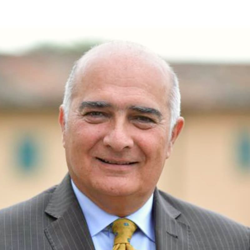 Massimo Versari presidente solution bank